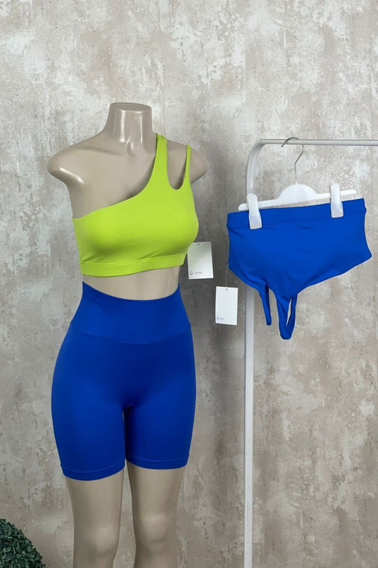 Top asimétrico doble tiras y relleno extraíble