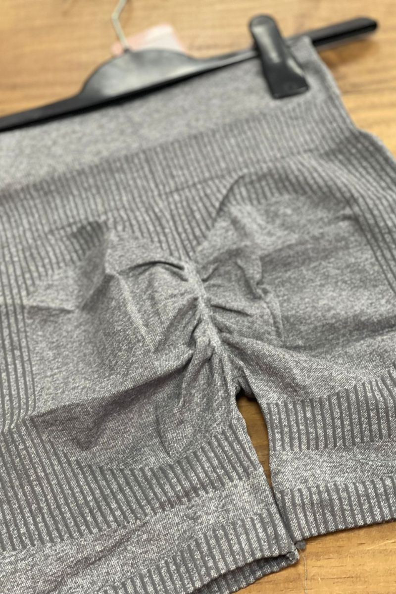 Short Naira push up