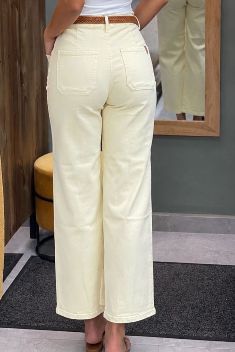 Vaquero Amarillo elástico con cinto