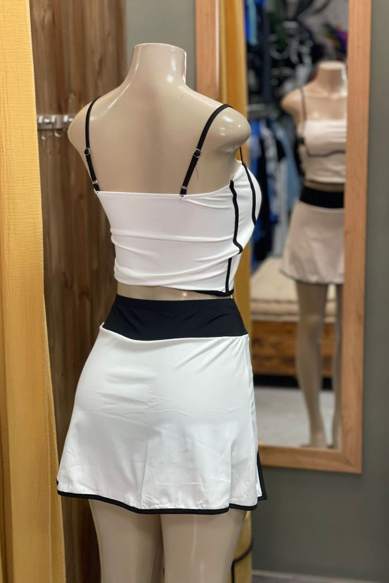 Conjunto con falda pantalón