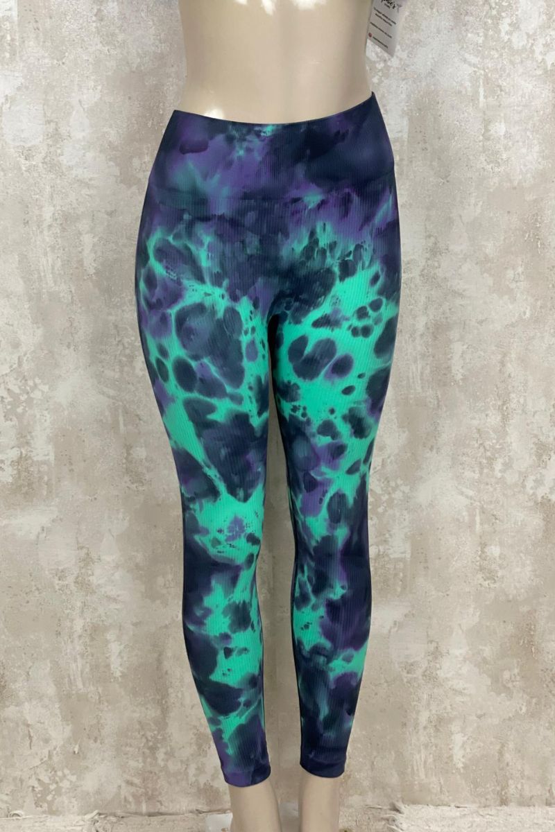 Leggins mancha con pico a v y push up