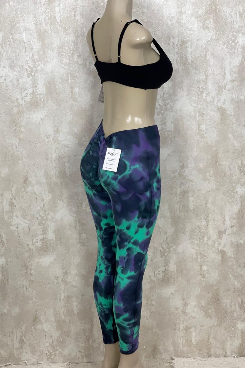 Leggins mancha con pico a v y push up