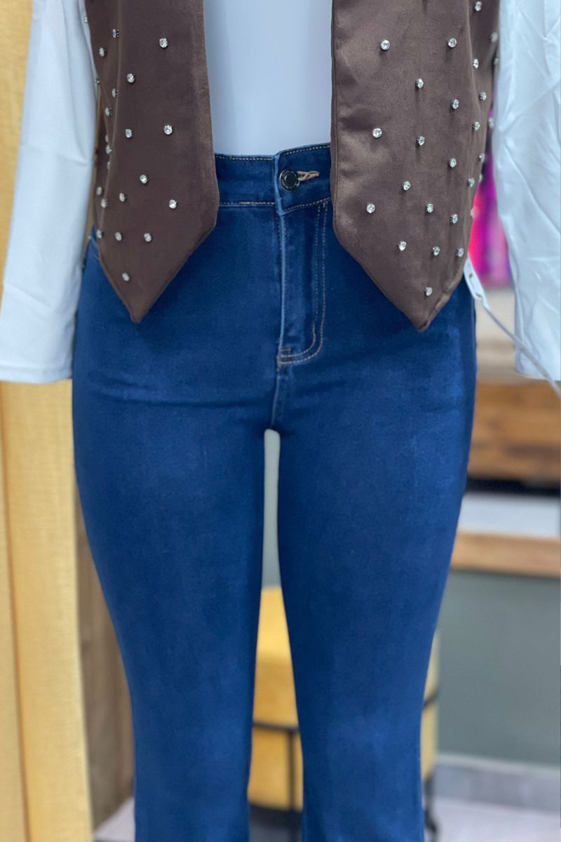 Vaquero Mila acampanado