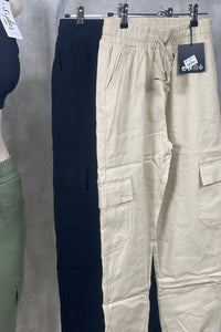 Pantalón cargo elástico