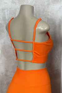 Conjunto acampanado